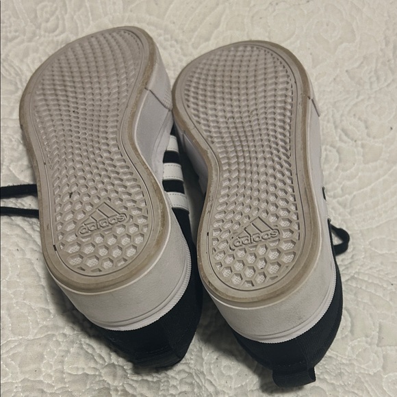 Adidas Classic Black and White Trainers - Picture 4 of 4